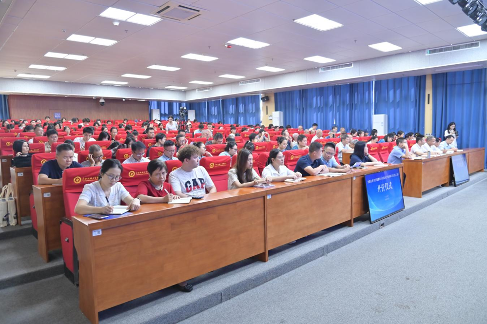 开营仪式/罗洁妮 摄